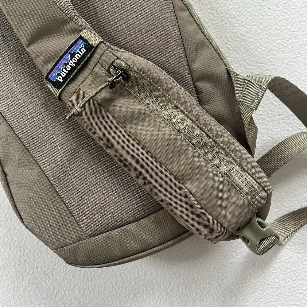 NWT Patagonia Splashing Seas Wing Grey SPWI Print Atom Sling 8L Bag 48262